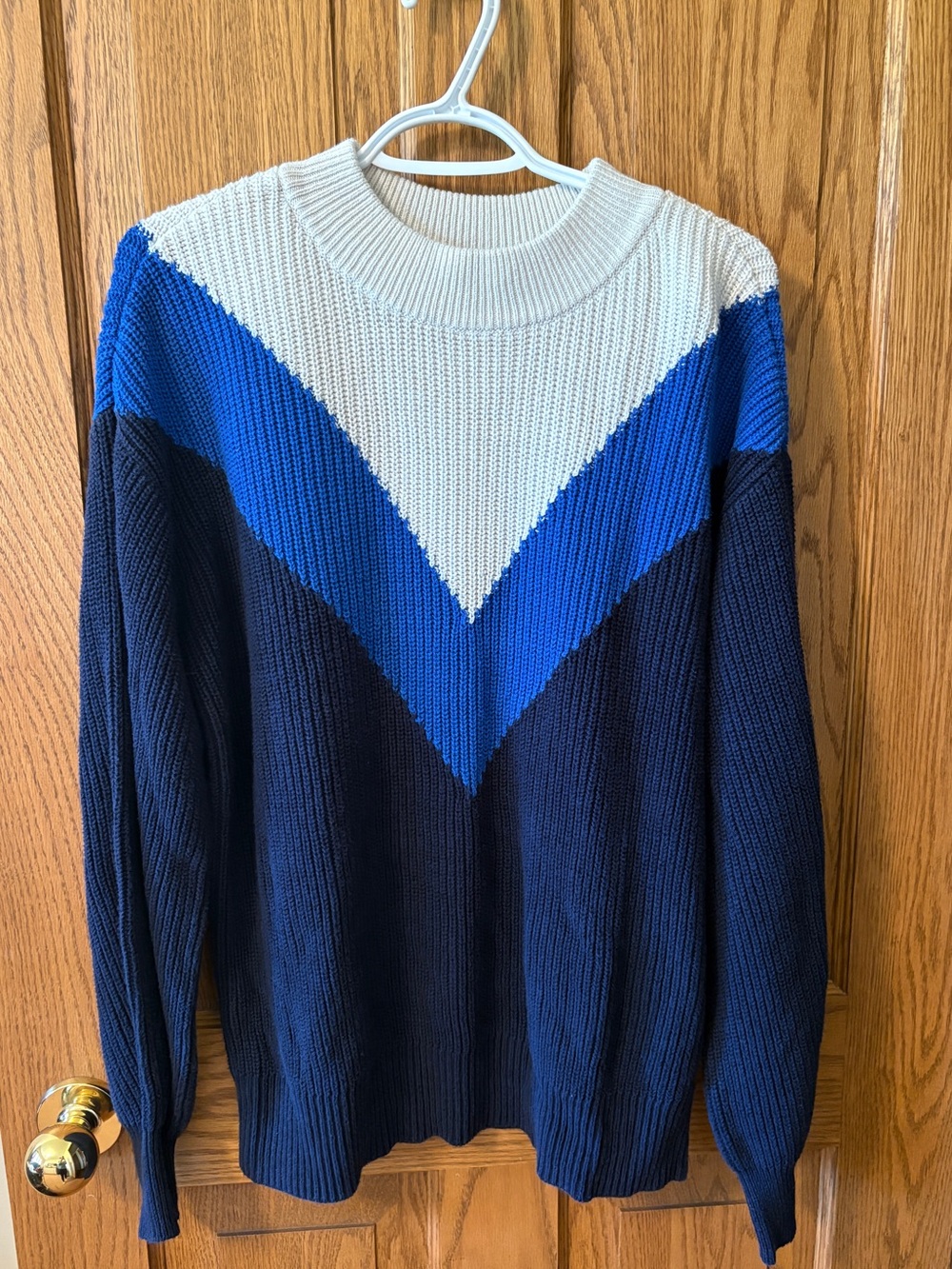 Joe Fresh women’s Crewneck Sweater in Navy, Royal Blue & Cream 💙🤍🩵